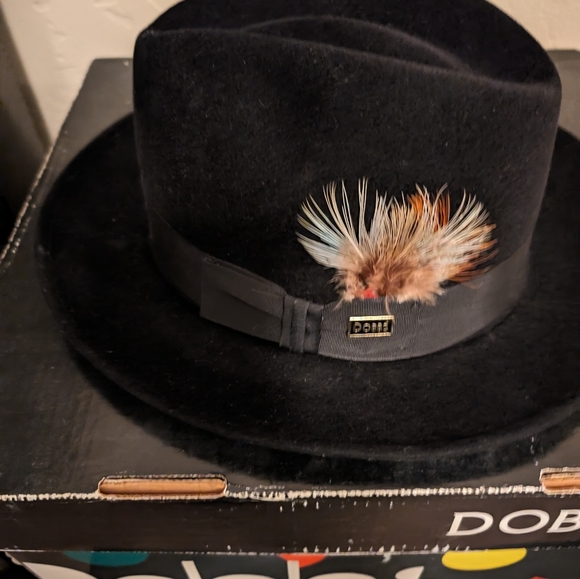 Hat - Picture 4 of 6